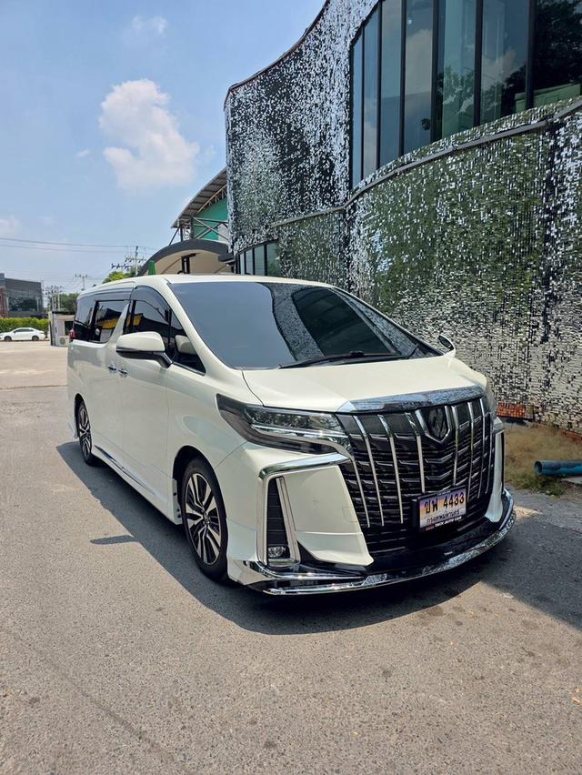 Toyota ALPHARD 2.5SC PACKAGE สีขาว ปี 2020 ไมล์ 60,000 กม. รูปที่ 3