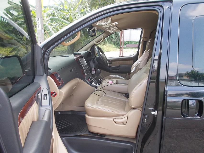 HYUNDAI GRAND STAREX 2.5 VIP ปี 2011 10