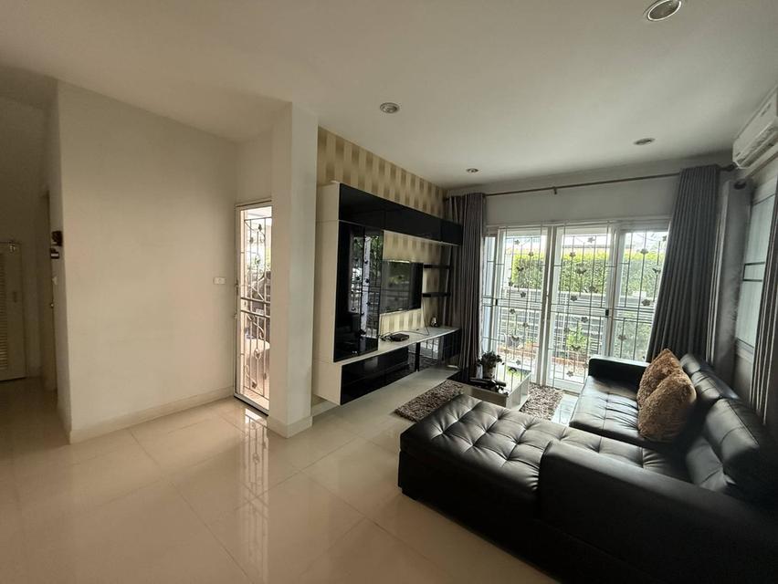 บ้านจัดสรรค์โครงการดิเออบาน่า 3