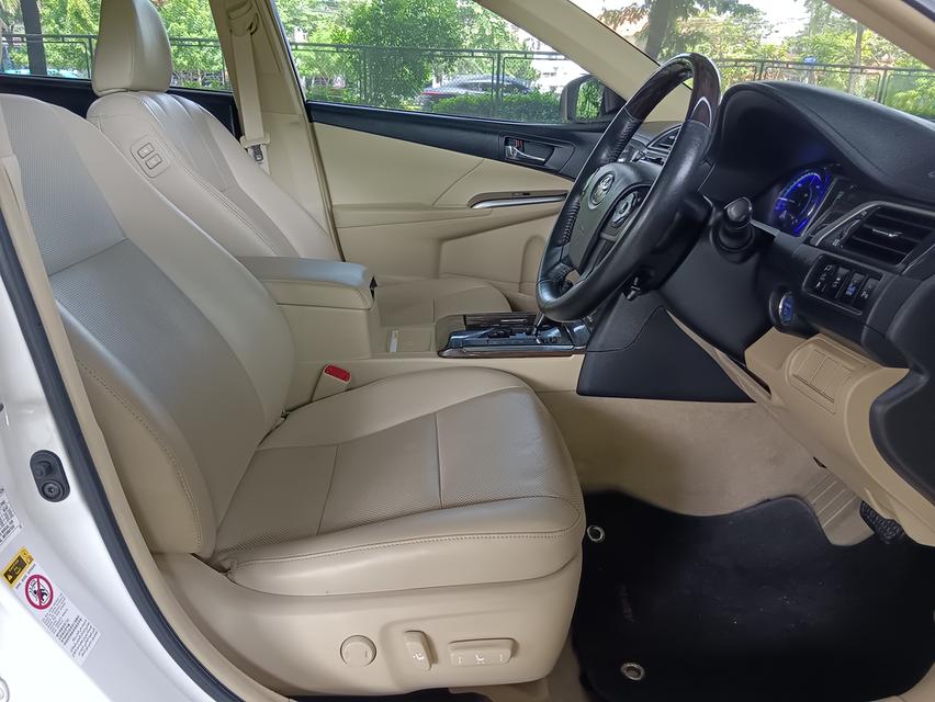 Toyota Camry 2.5HV DVD ปี2016 9