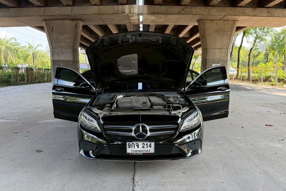 Mercedes-Benz  C220d W205 AT ปี 2019 รถมือสอง ขายถูก 10