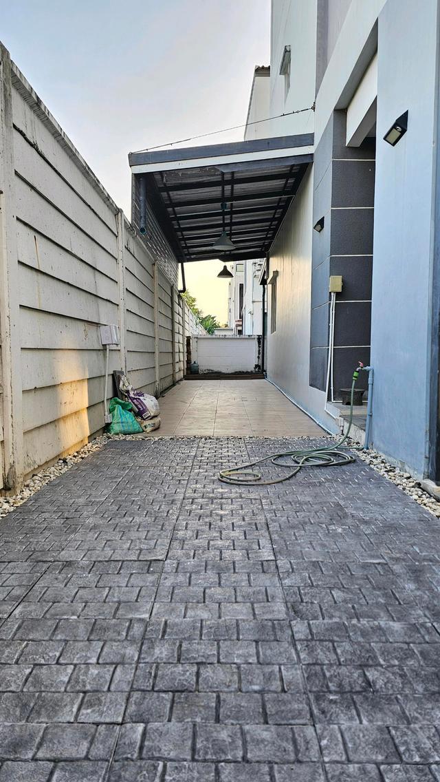 ขาย/เช่า ทาวน์โฮม 3 ชั้นหลังมุม สวยกว้างขวาง ทำเลดี ย่านรามอินทรา วัชรพล สุขาภิบาล 5 13