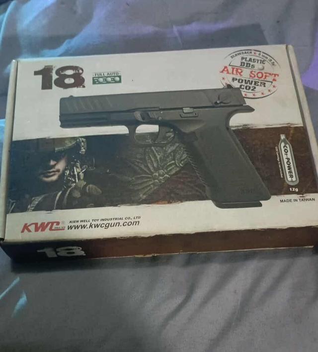 ขาย บีบีกันมือ2 G18 ระบบCO2 KWC สภาพ85-90% ราคา3,300บ.ครับ 0863304480 ก้อง