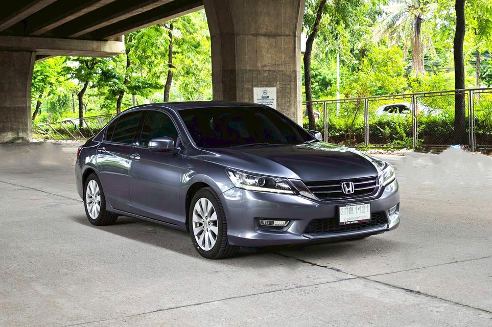 2014 Honda ACCORD 2.0EL รถมือเดียวพร้อมใช้ รูปย่อยที่ 3