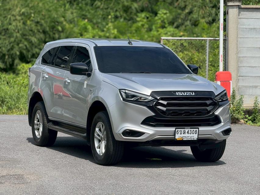 ISUZU MUX Wagon 4dr Active 7st Auto 6sp RWD 1.9DCT Y2021. สีเทา ออโต้