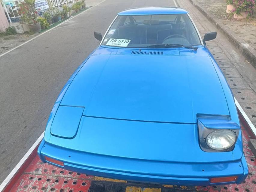 Mazda RX 7 Gen 1 2