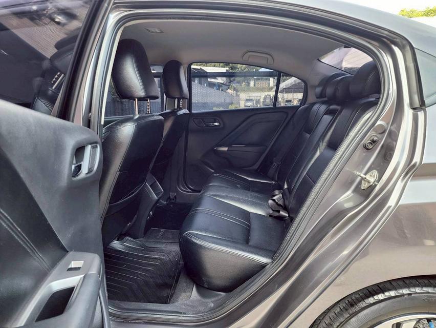 ขาย Honda City 1.5SV ปี17 13