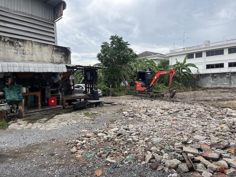ขายวาละ 45,000 ที่ดิน 191 วา ซอยเพชรเกษม 68 แยก 30 ใกล้เดอะมอลล์บางแค 8
