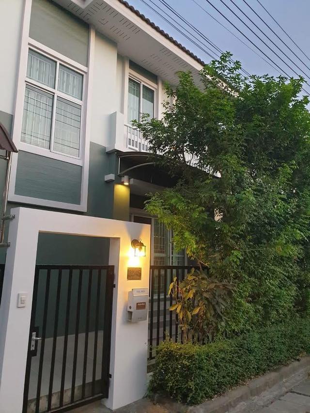 ขายบ้านพร้อมที่ดิน หมู่บ้าน กรองทองทรอปิคอล เฉลิมพระเกียรติ ประเวศ 5