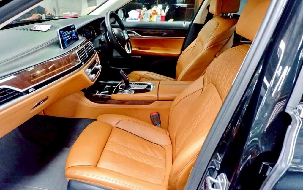 BMW 740Le xDrive Pure Excellence (G12) ปี 2017 11