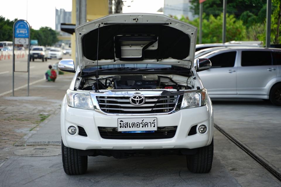 2015 TOYOTA HILUX VIGO 2.5E PRERUNNER 7