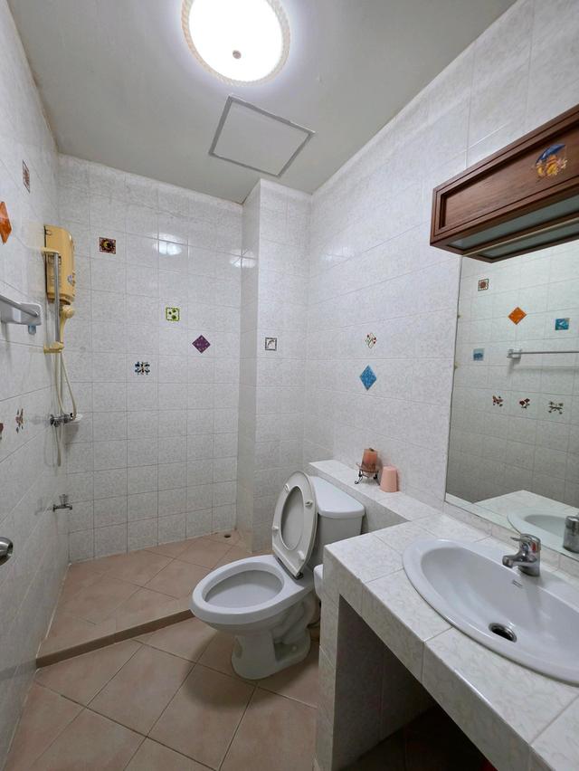 ขายบ้านทาวน์โฮมหลังคู่ 3 ชั้น ทำเลทองติด CDC ตรงข้าม Central Eastville เฟอร์ครบ พร้อมอยู่ 11