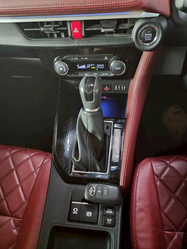 Toyota YARIS ATIV 1.2 Premium Luxury AT ปี 2023 รูปที่ 11