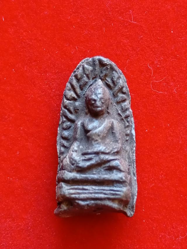 พระรอดลำพูน สภาพเก่า