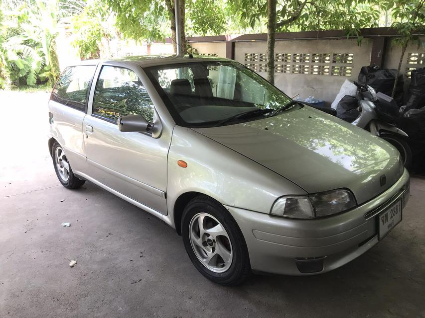 รถ Fiat Punto 3