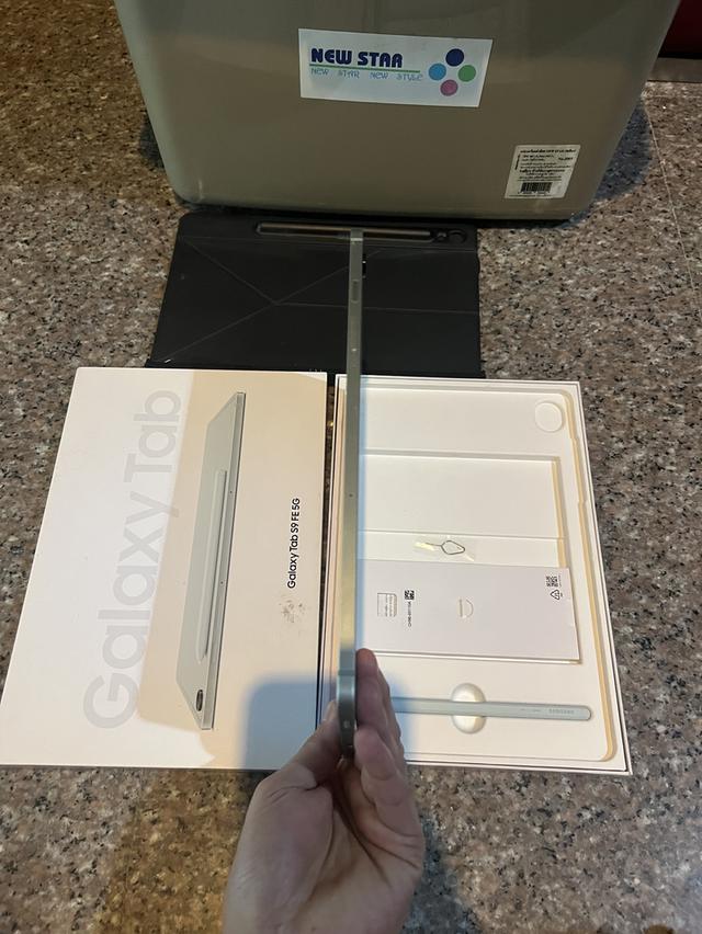 ขายๆๆๆถูกSamsungTabS9FE 5G สีMint128กิ๊กLTEใส่ซิมได้มีกล่องอีมี่ตรงสภาพสวยการใช้งานดีเยี่ยมทุกๆฟังชั่นเครื่องรีสโตได้ตลอดไม่มีติดแอคเค้าใดๆคับ ( จอสวย รูปที่ 6