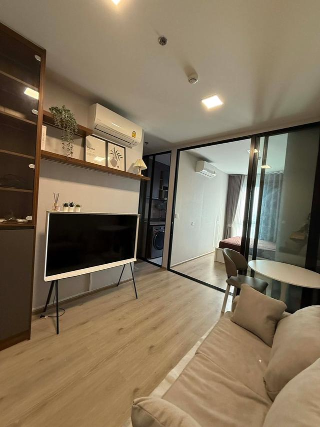 เช่าถูก 13,500 บาท ** รหัส 180198 ** 1 นอน 27 ตร.ม ** The Privacy Taopoon Interchange ** ติดรถไฟฟ้า เตาปูน / บางซื่อ ** 088-398-3835 MR.BOAT 2