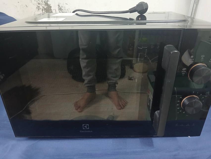 ไมโครเวฟ รุ่น Electrolux
