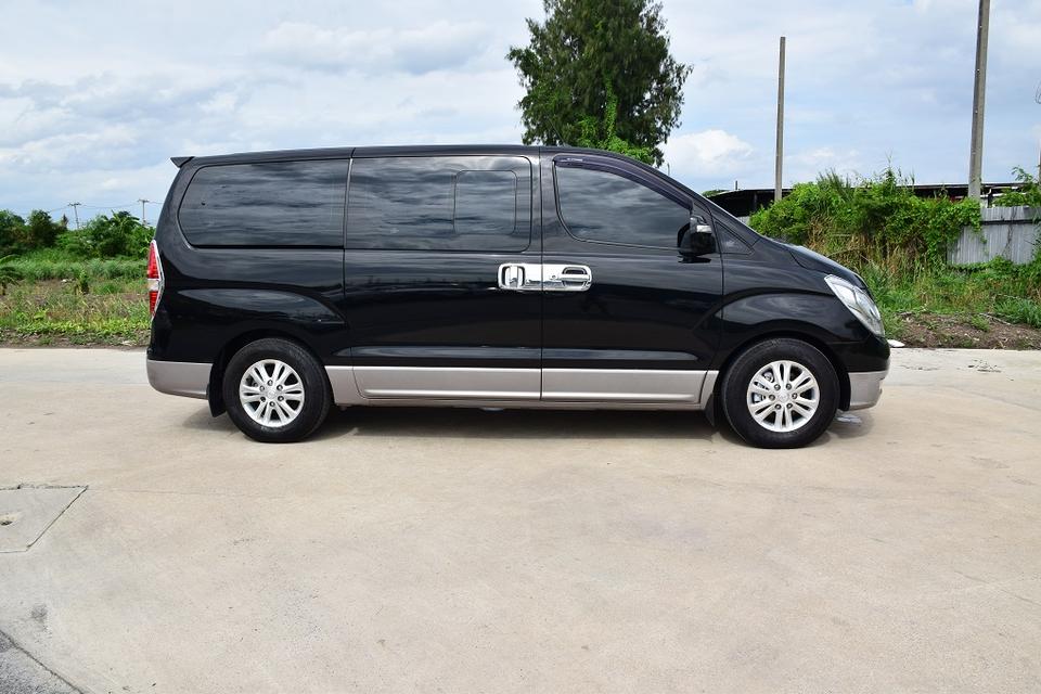 เพียง359000บาท HYUNDAI H-1 ดีลักปี2011 สีดำเบาะหนังแท้ 11ที่นั่งเครื่อง2500ดีเซลTURBO เกียร์ออโต้ เมาติฟังชั่นส์ วิ่ง 142xxxกิโลเมตร โทร 0957401229 รูปที่ 12