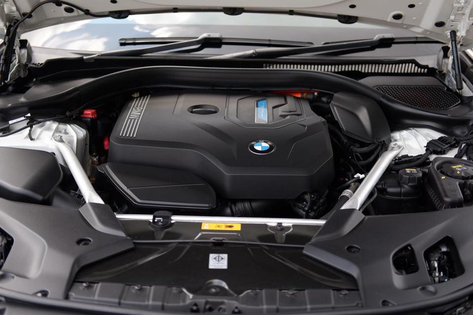 530e MSPORT G30 13