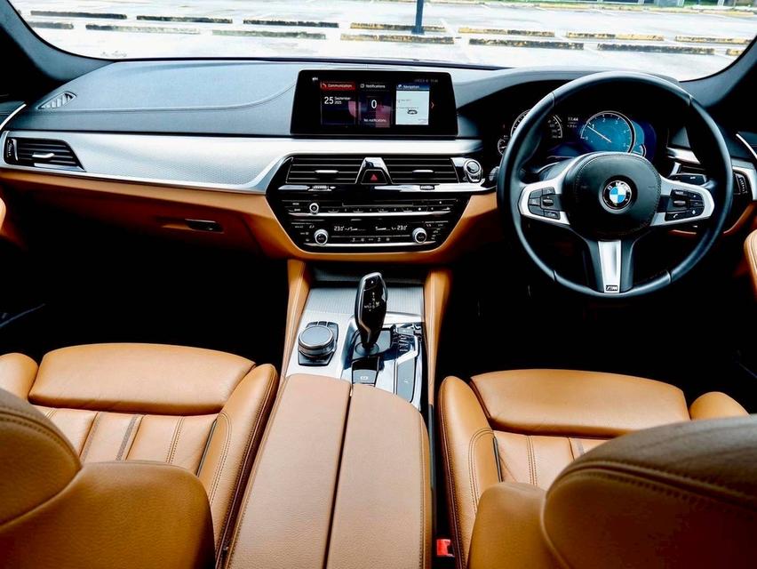 รหัสรถ PR7572 BMW G30 520d M-Sport Package จดทะเบียนปี 2020 Fulloption 13