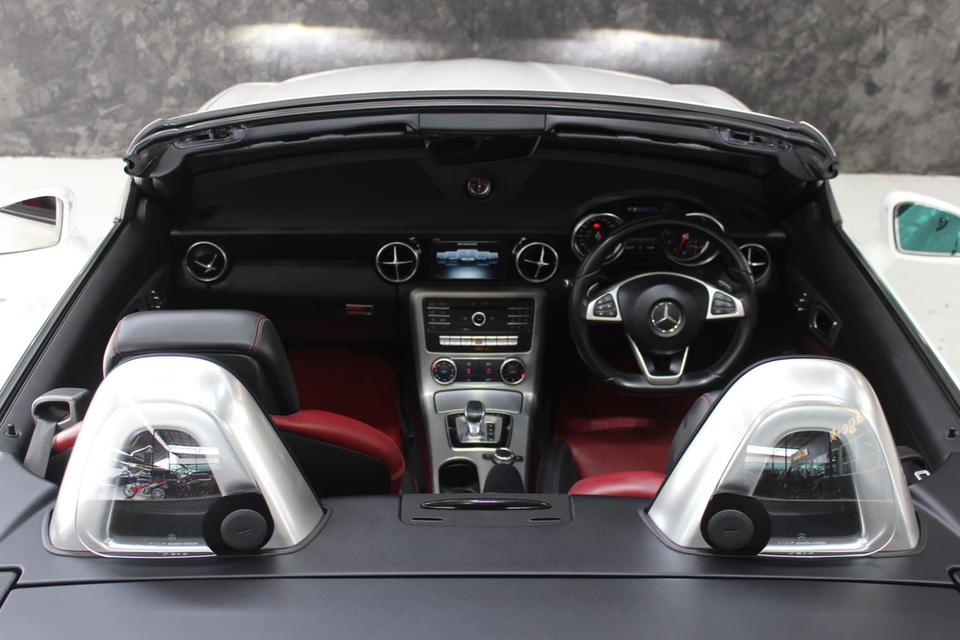 รหัสรถ JRS4000 Mercedes-Benz SLC 300 ปี 2017 AMG Dynamic 8