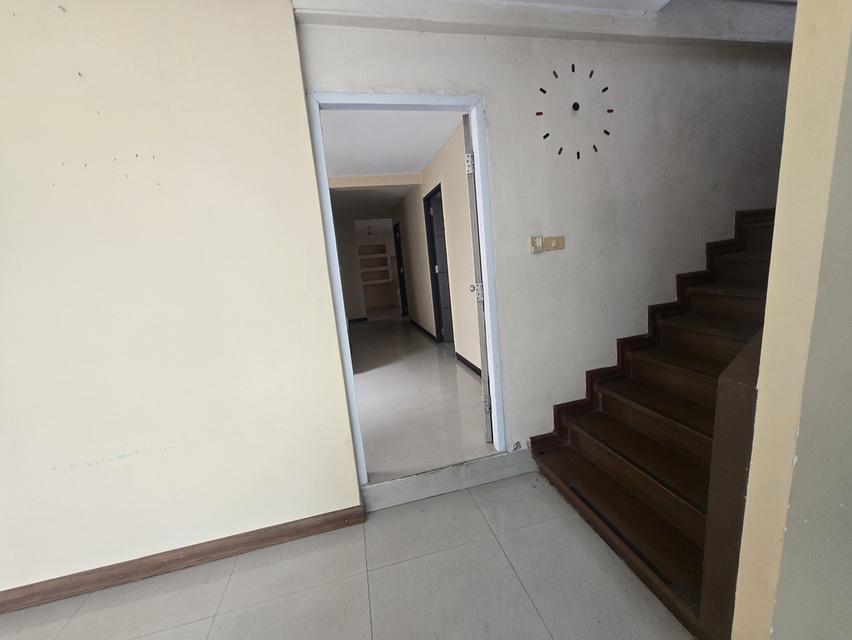 ให้เช่าบ้านสองชั้นที่จอดรถกว้าง ทําเลดี สาทรหลังโรงพยาบาลเซนต์หลุยส์ 10