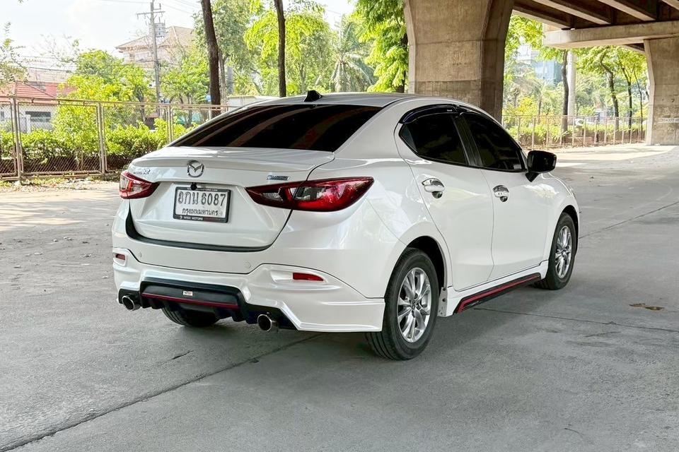 Mazda 2 1.3 SkyActiv High Sedan AT ปี 2015 รถสวยไมล์น้อย 97,xxx km.