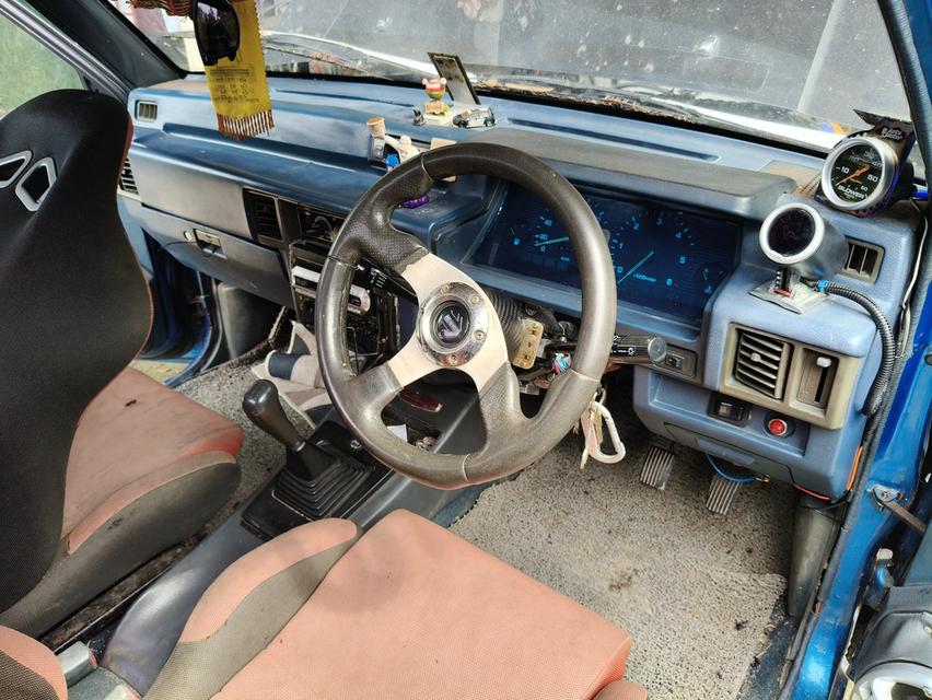 mitsubishi l200 ปี 1993