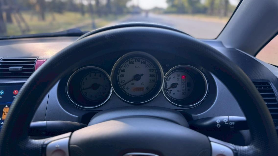 Honda Jazz 1.5 GD 2004 ขายสด 99,000 บ. โทร. 0922639576 เอ๋ รูปที่ 7