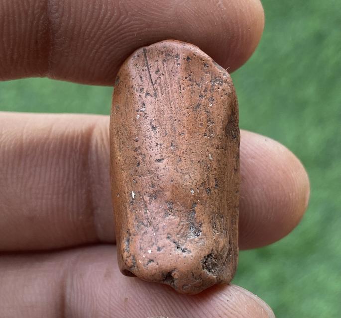 พระคงแดง กรุเก่า จังหวัดลำพูน รูปย่อยที่ 2