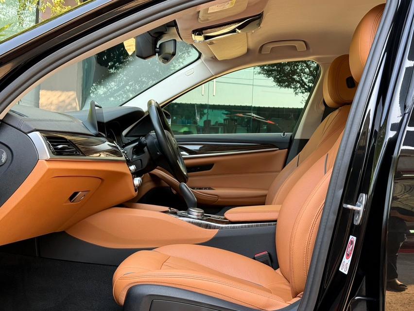 BMW 520D G30 รถมือเดียวป้ายแดง รถออกศูนย์ BMW THAILAND รถวิ่งน้อย เข้าศูนย์ตรงระยะ รถไม่มีอุบัติเหตุครับ รูปที่ 13