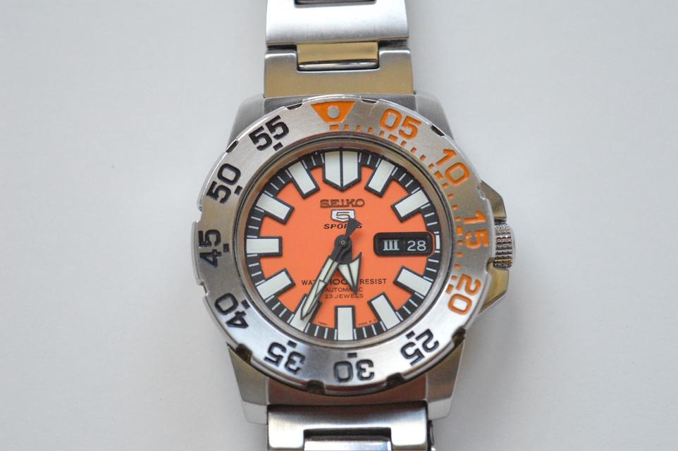 นาฬิกา SEIKO MINI MONSTER