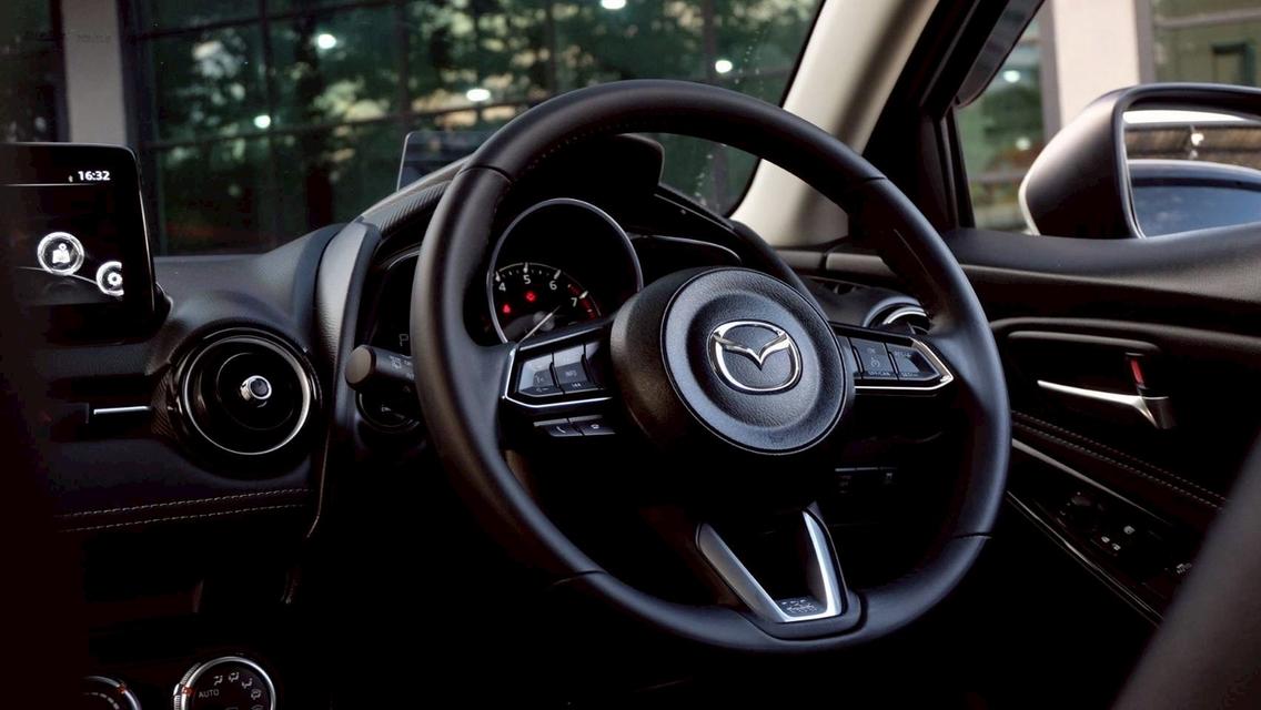 รหัสรถ KN1936 MAZDA 2 1.3 Sport S Leather ปี2022 12