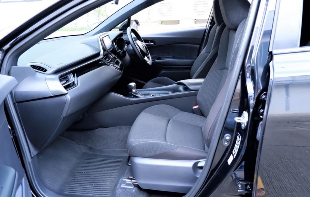 toyota chr 1.8 entry ปี2019เกียร์ออโต้ 9