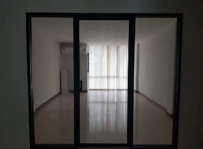 For Rent ให้เช่า อาคาร / Home Office 4 ชั้น แบบ 2 คูหาตีทะลุ โครงการบิซ พัฒนาการ-อ่อนนุช ตัดใหม่  3