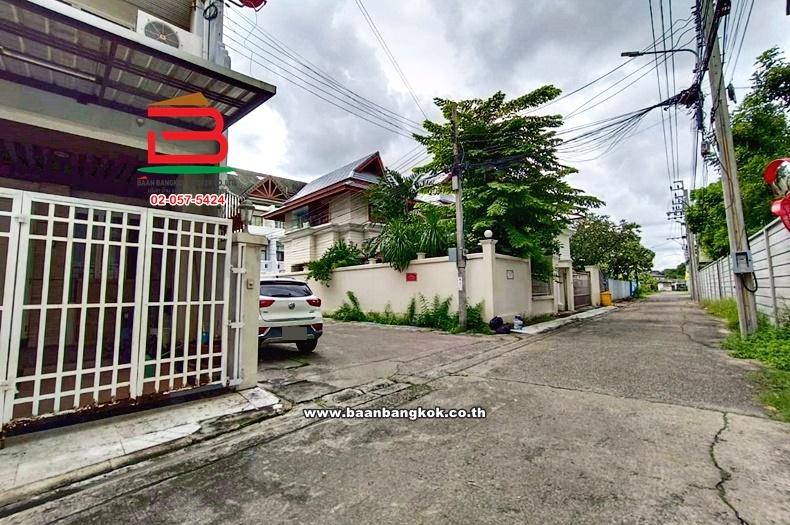 ทาวน์โฮม เนื้อที่ 27.8 ตรว หมู่บ้านอยู่รวย ใกล้วัดลาดพร้าววัดใหม่เสนาวังหิน เขตลาดพร้าว กรุงเทพมหานคร 3