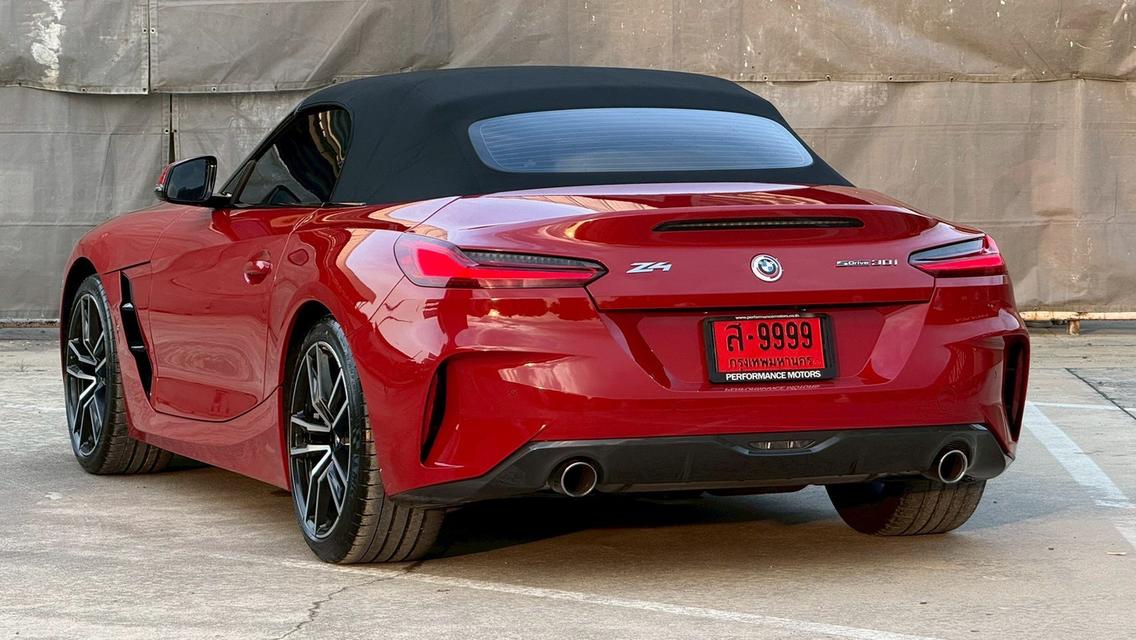 BMW Z4 sDrive30i M Sport ปี2022 สีแดง 7