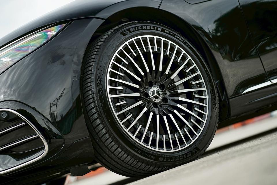 EQS500 4MATIC AMG Premium 8