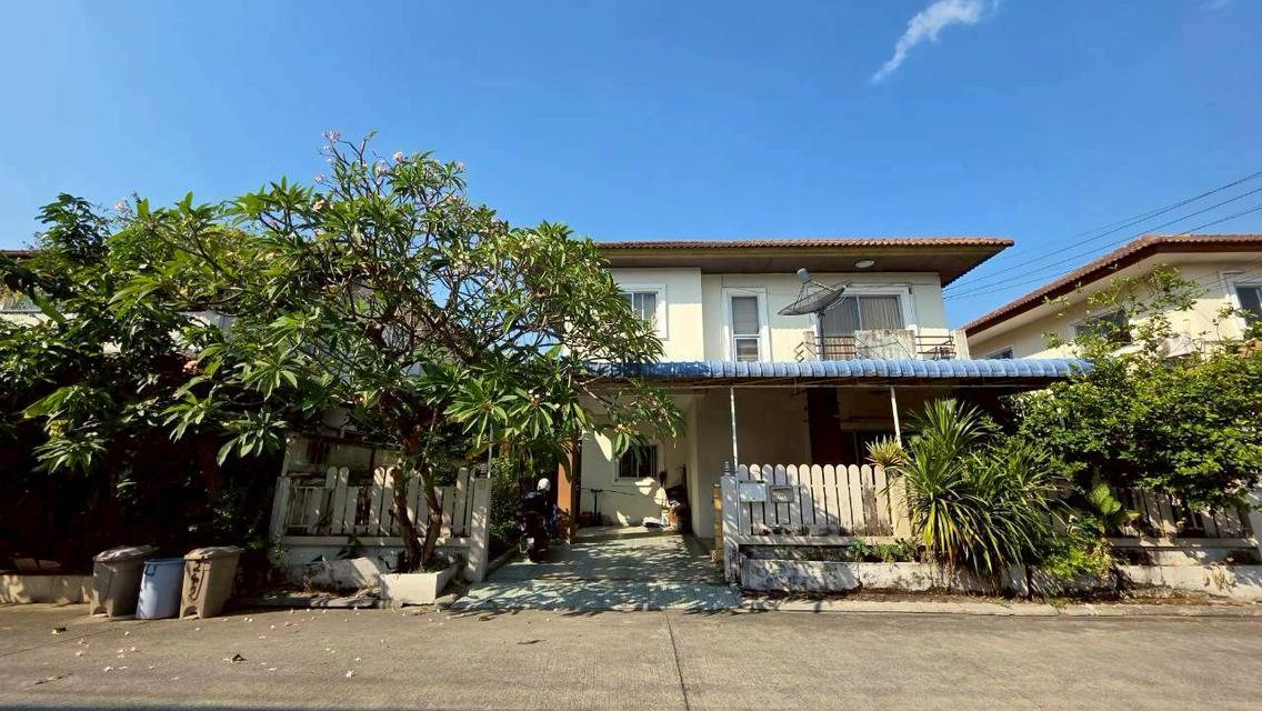 [ขายด่วน!] บ้านเดี่ยว 2 ชั้น 50 ตรว. หมู่บ้านดุสิต แกรนด์ ปาร์ค (เลียบคลองสอง-คลองสามวา) บ้านสวย ทำเลดี ติดถนนใหญ่ เดินทางสะดวก ใกล้รถไฟฟ้าสายสีชมพู 2