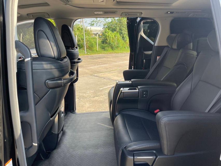 Toyota Vellfire ZG Edition (MNC) 2019 14