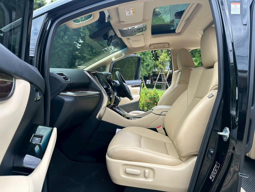 TOYOTA VELLFIRE 2.5 HYBRID  E-FOUR ปี2019รถบ้าน ไม่เคยชน สวยกริ๊บ 11