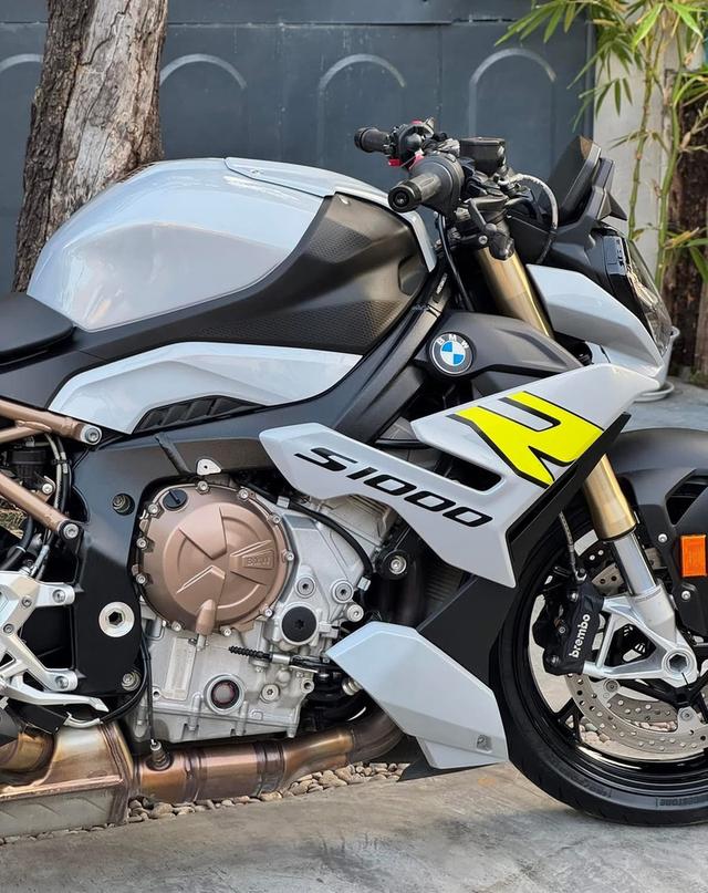 BMW S 1000 R ปี 2022  2