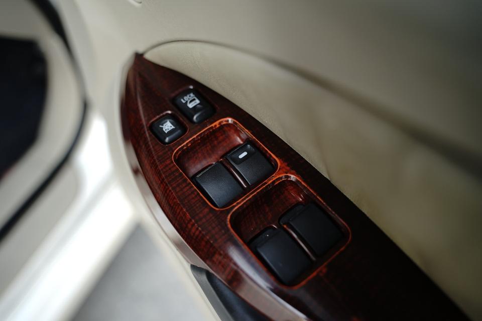 2011 M.SPACE WAGON GLS 12