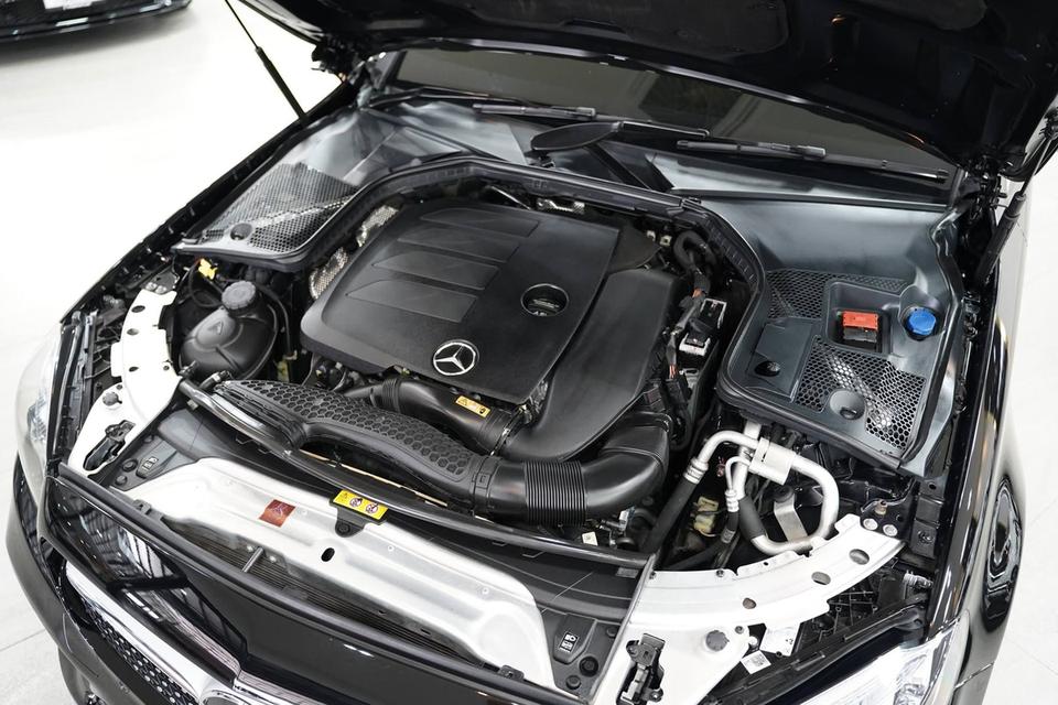 Mercedes-Benz C200 Coupé AMG Dynamic (W205) ปี 2020 สีดำ รูปที่ 3