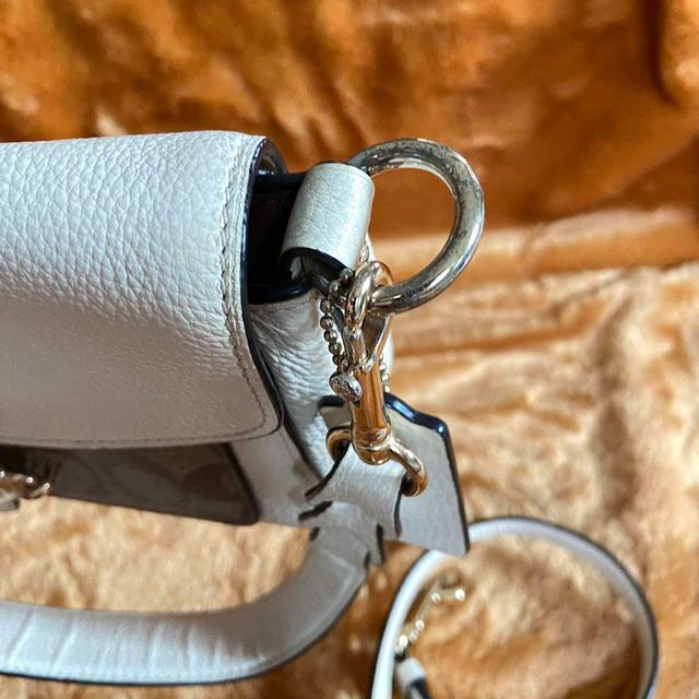 กระเป๋าcoach มือสองสภาพดี