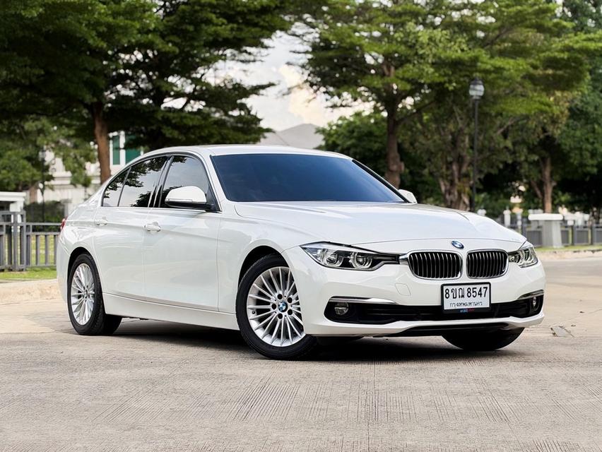 🆕 มาใหม่ รุ่นนิยม 320d F30 LCI โฉมใหม่ ดีเซล ไปไวแน่นอน งบ 5 แสนกว่าๆ รีบ รูปที่ 3