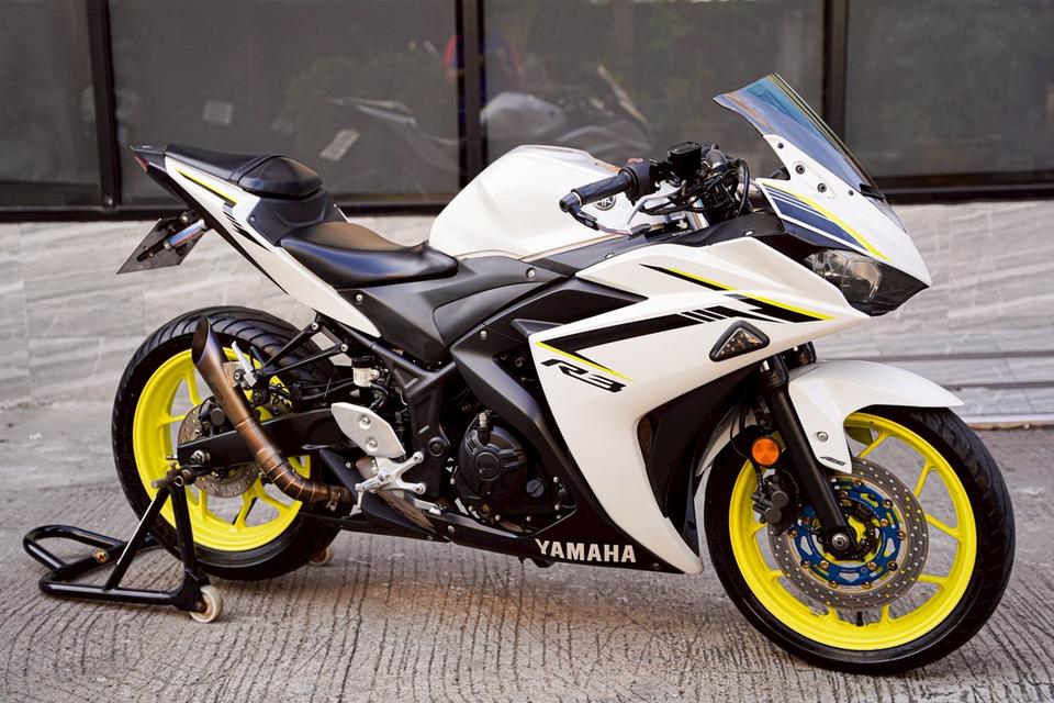 Yamaha R3 6