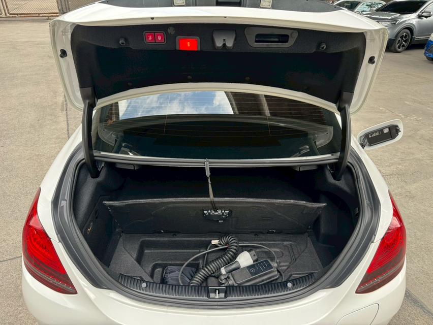 Mercedes-Benz C300e AMG ปี 2020 รูปที่ 12