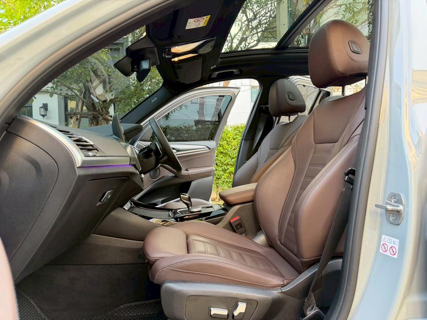BMW X3 xDrive20d M Sport ปี 22 สี brooklyn grey รูปที่ 5
